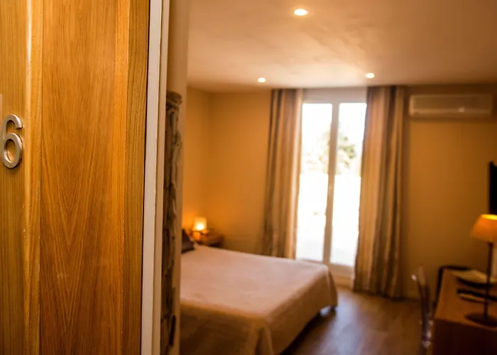 Cesario Hotel Calvi (Corsica)