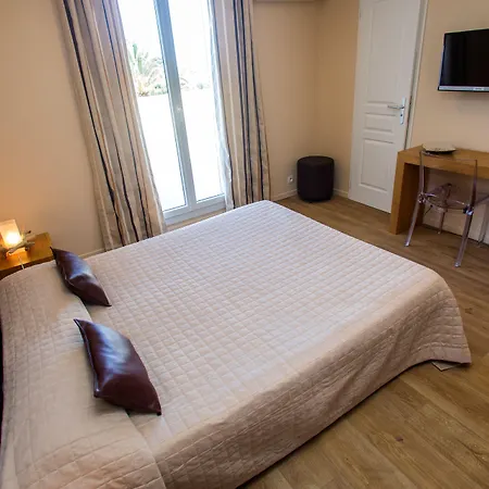 Hotel Cesario Calvi (Corsica)