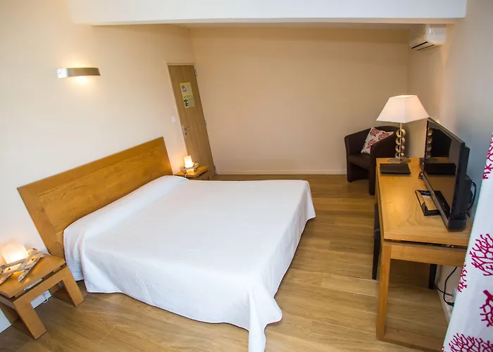 Cesario 3* Calvi (Corsica)